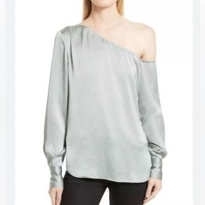 Ulrika Off Shoulder Blouse